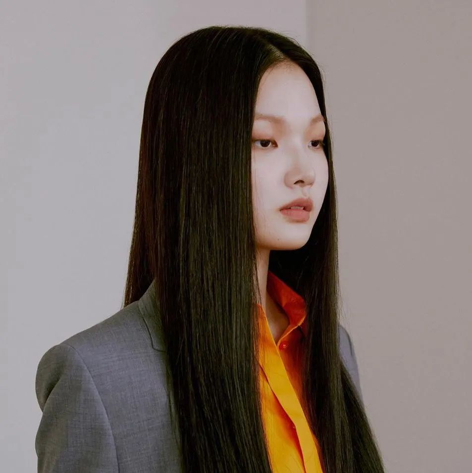 开完双眼皮为什么要往上看,开过的双眼皮可以再埋线吗