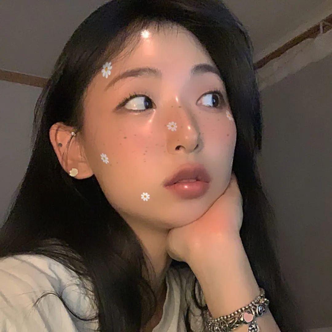 开完双眼皮为什么要往上看,开过的双眼皮可以再埋线吗