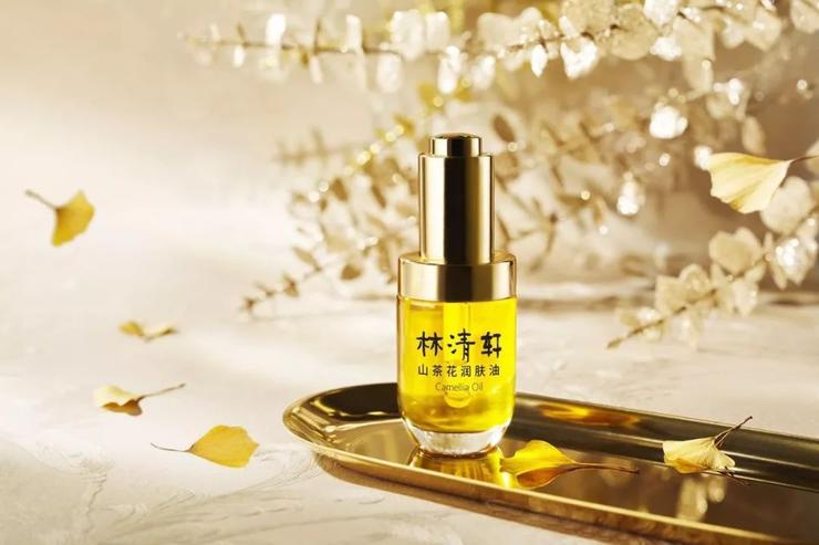 林清轩李佳琦直播间,林清轩带货主播