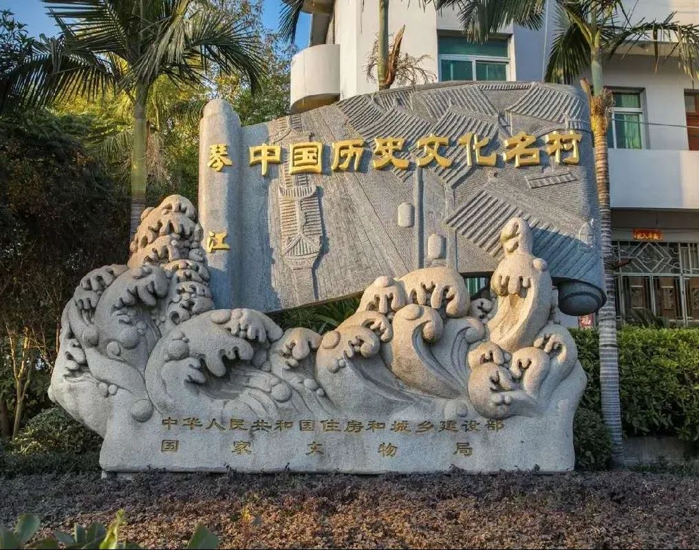 一起去拍最美的婚纱照,秋天拍最美婚纱照