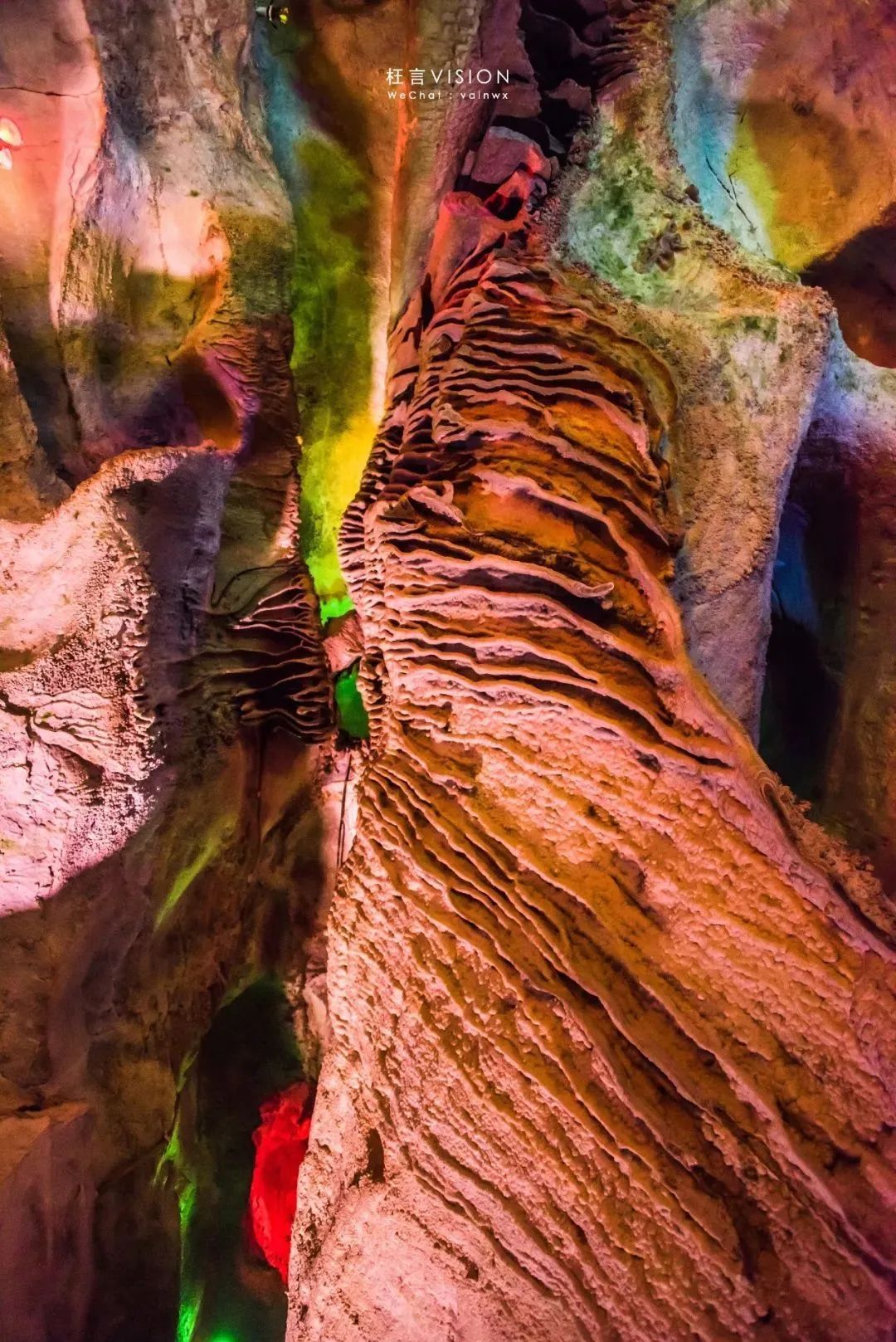 溶洞、观鸟、湿地雨林、网红吊桥、瀑布...只要99元小鲁哥带你清凉一夏