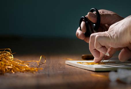 景泰蓝掐丝画金线,景泰蓝和掐丝珐琅区别