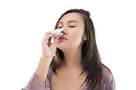 一直流鼻血是怎么回事怎么解决,突然流鼻血应该怎么处理