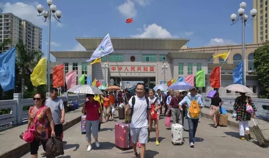 航拍防城港城市视频,航拍防城港市全景美景