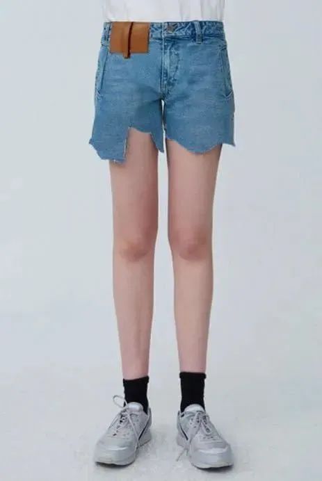 被刷屏的网红女孩,被霸屏的女孩