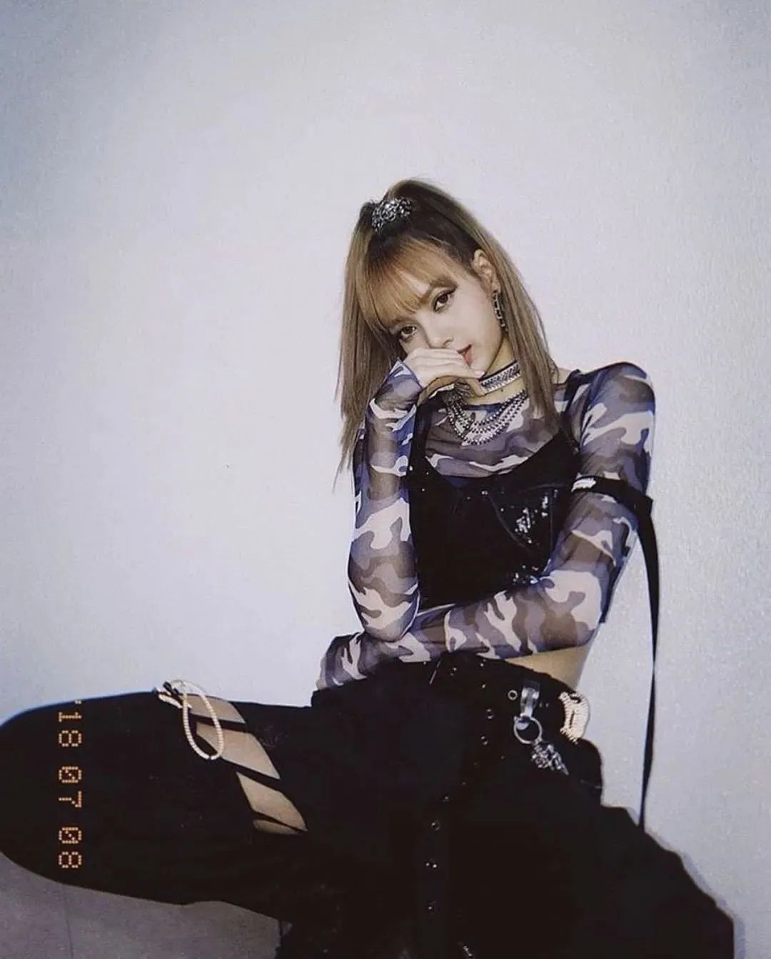 被刷屏的网红女孩,被霸屏的女孩