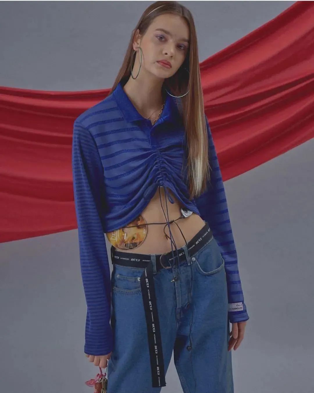 被刷屏的网红女孩,被霸屏的女孩