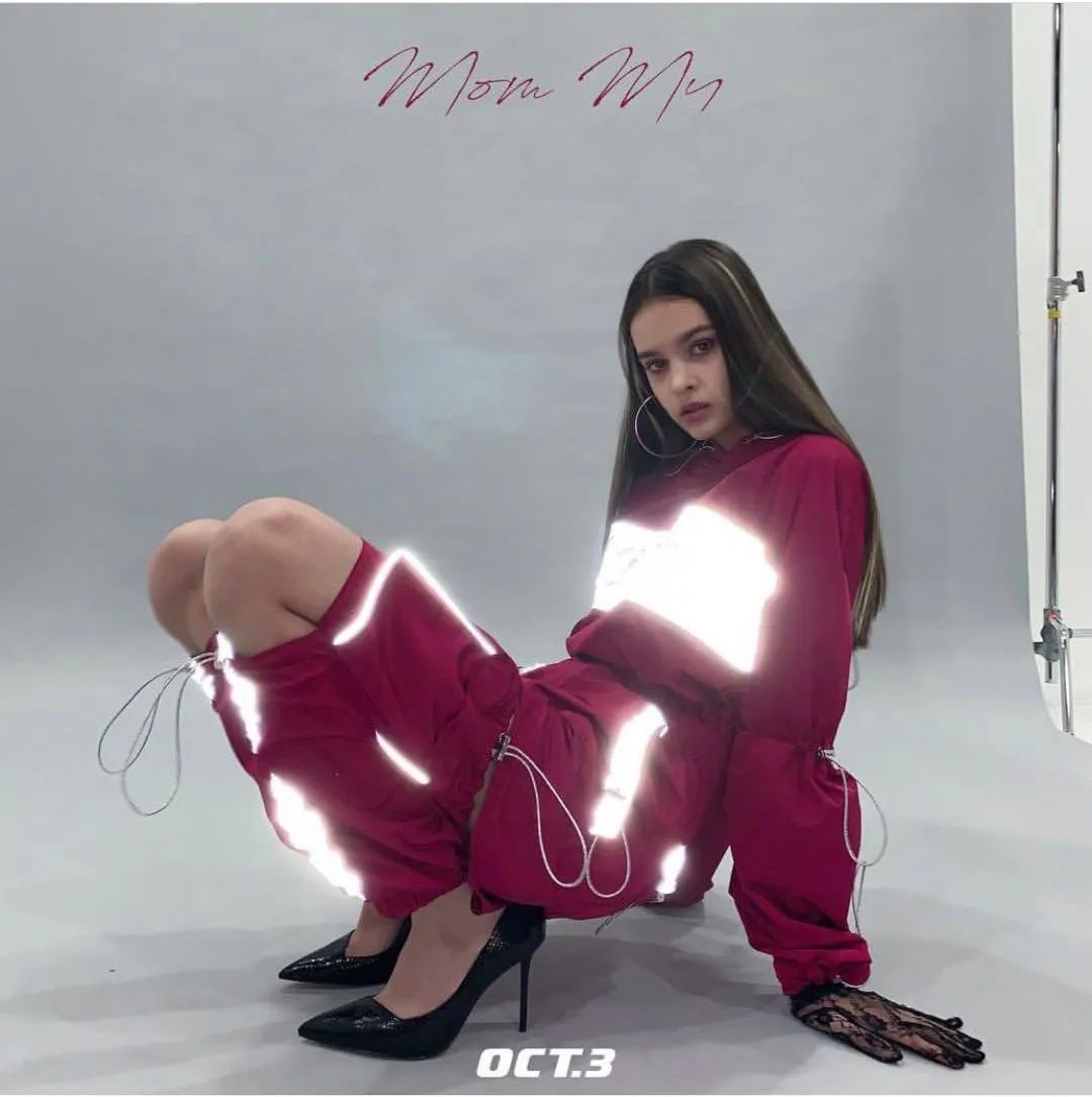 被刷屏的网红女孩,被霸屏的女孩