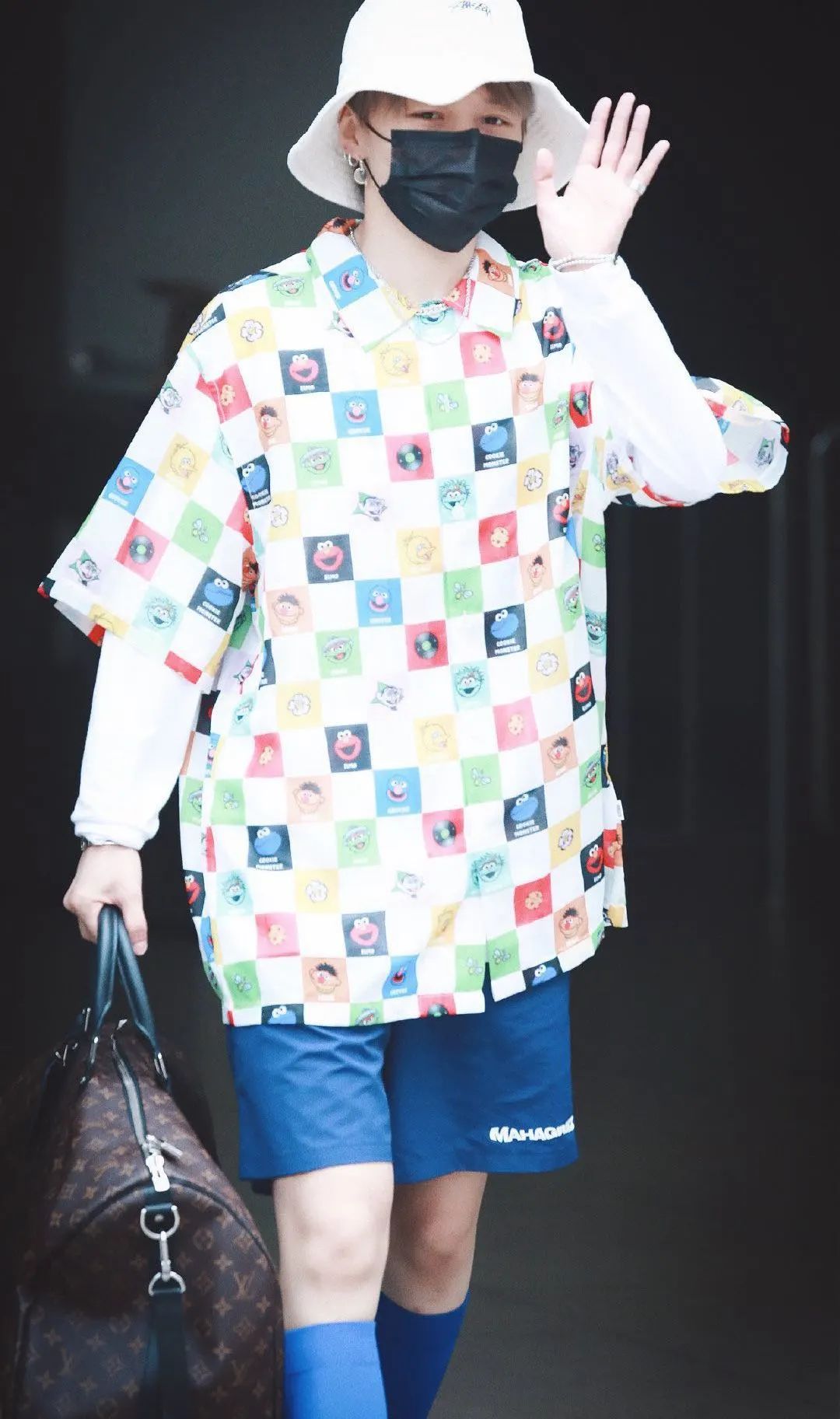 被刷屏的网红女孩,被霸屏的女孩