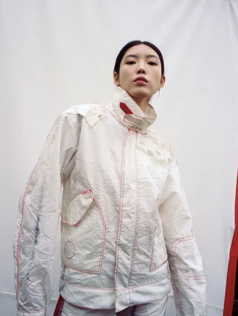 被刷屏的网红女孩,被霸屏的女孩