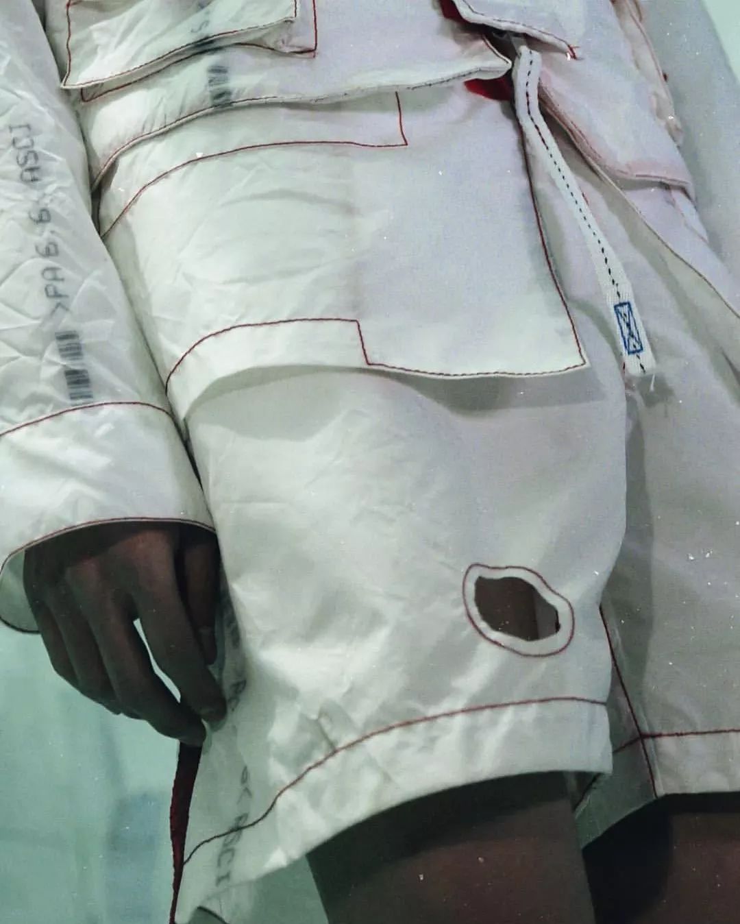 被刷屏的网红女孩,被霸屏的女孩