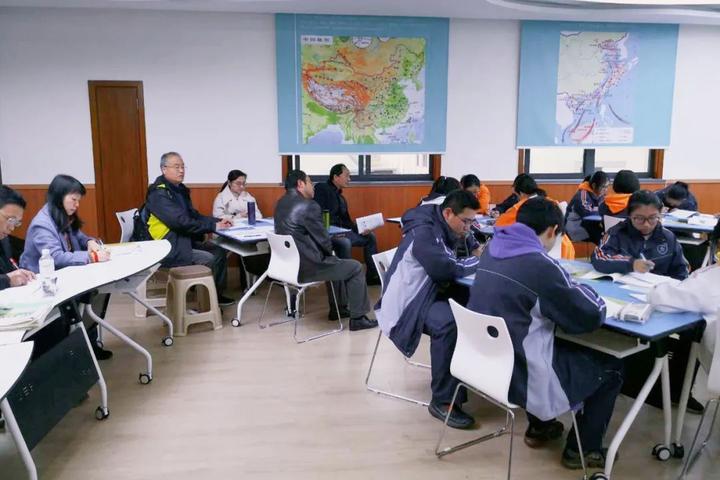 高中里难寻的“小班化教学”，学军中学这家新“分号”实现了