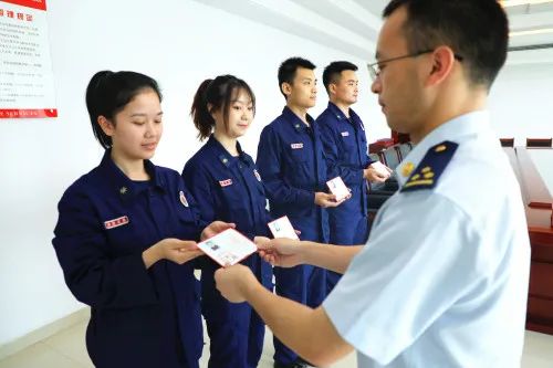 【招聘】九江市本级政府专职消防员招人啦!(内附基本工资表)