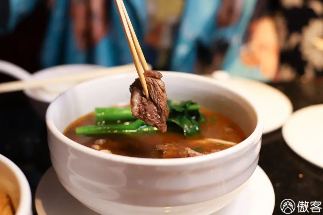 纯K，一个来了就别想饿着出去的极乐圣地