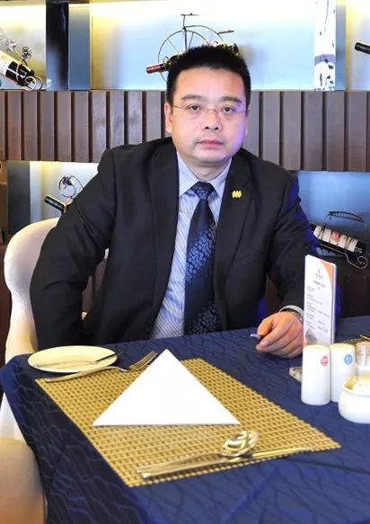 做了酒店管理行业看透了很多,做酒店前台做了一辈子