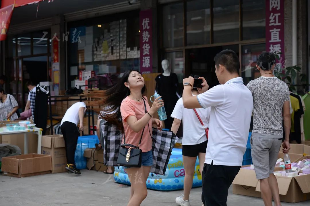 义乌直播付费到底赚不赚钱,义乌直播真的赚钱吗