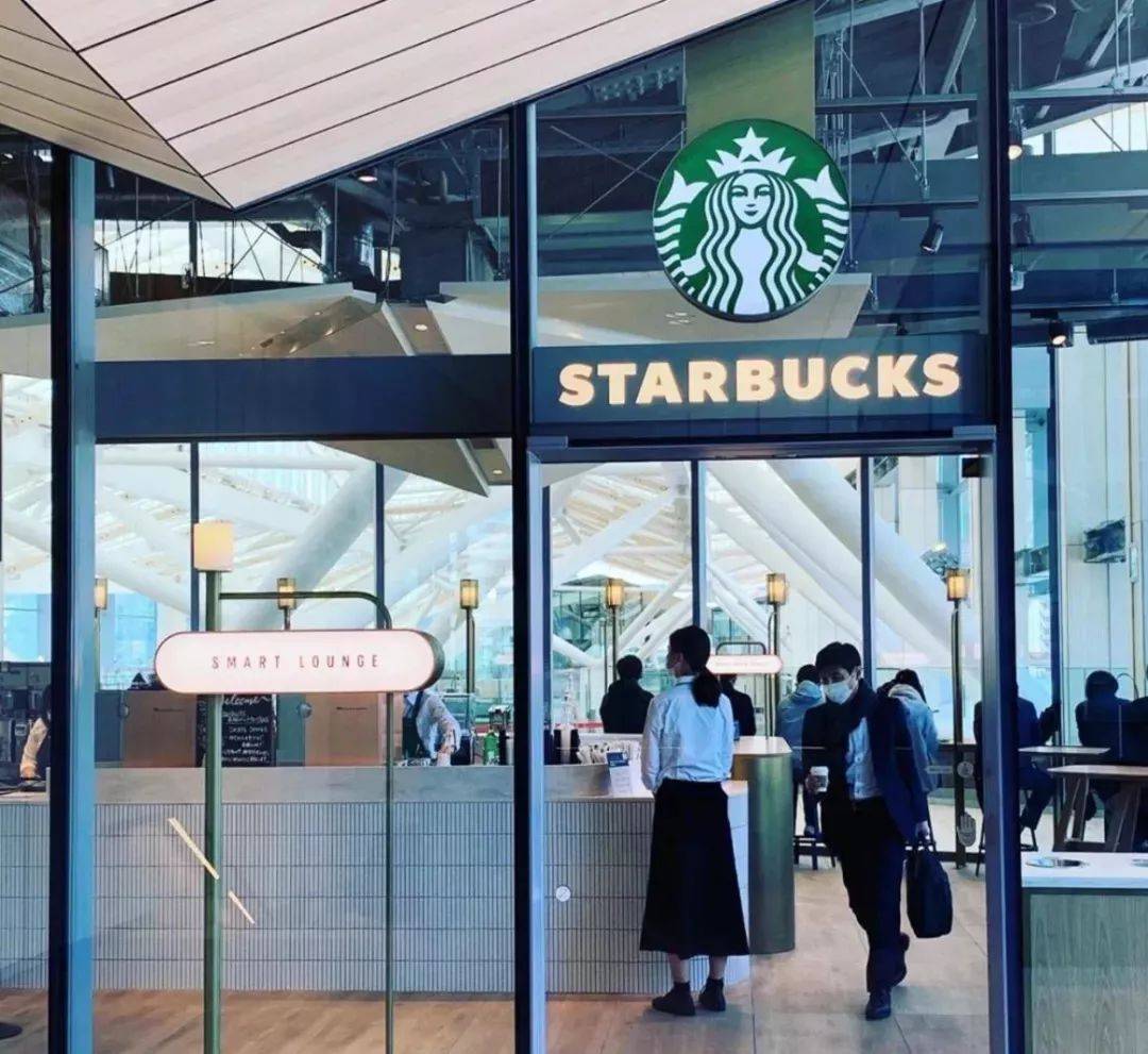 星巴克上班免费喝咖啡,星巴克花多少钱可以免费一杯咖啡