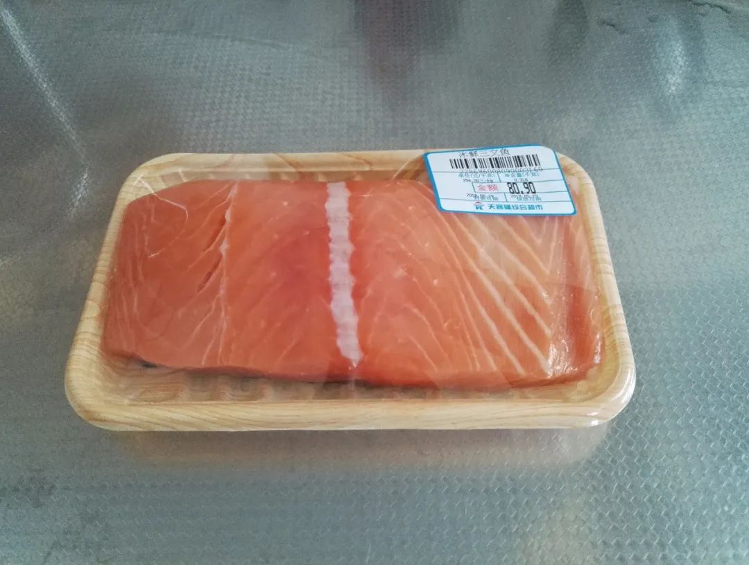 中国正规餐厅里的三文鱼能吃吗,下架三文鱼