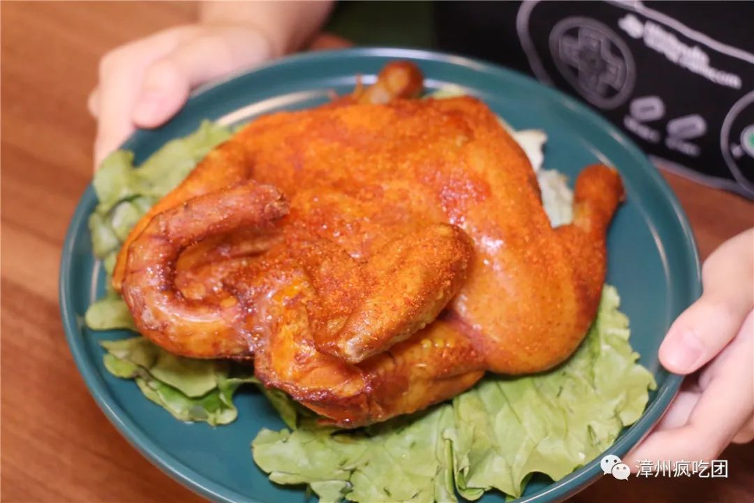 5折！这家店有意思！白天卖特色冰粉！晚上变身小酒馆！就在芳华横路