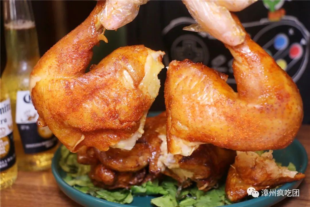 5折！这家店有意思！白天卖特色冰粉！晚上变身小酒馆！就在芳华横路