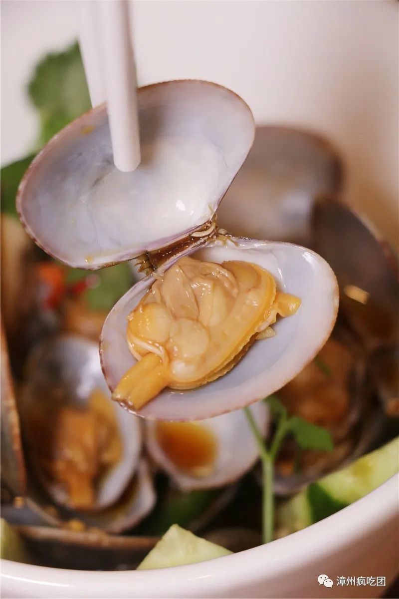 5折！这家店有意思！白天卖特色冰粉！晚上变身小酒馆！就在芳华横路