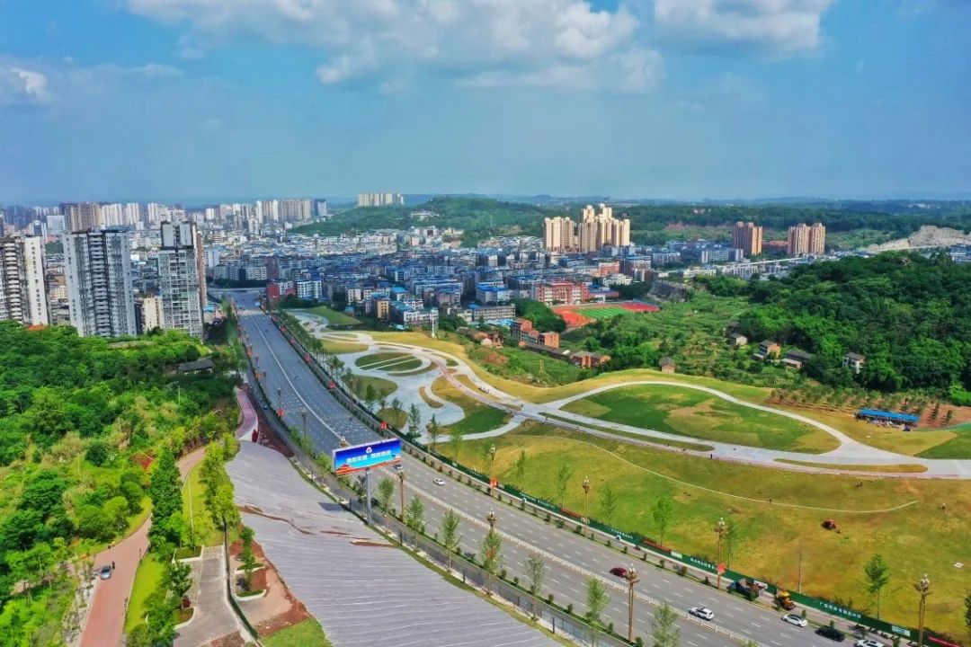 广安1600亩绿地公园,四川新建足球场