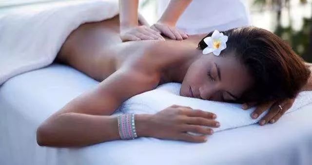 39.9元抢购泰式肩背裹肤SPA/韩式马卡龙焕肤，藏在市中心的宝藏SPA美肤馆，帮你省去机票钱