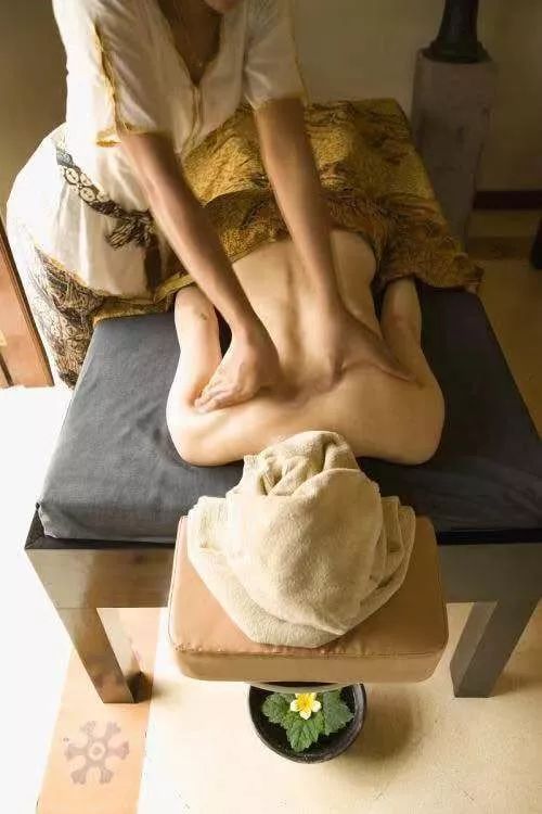 39.9元抢购泰式肩背裹肤SPA/韩式马卡龙焕肤，藏在市中心的宝藏SPA美肤馆，帮你省去机票钱