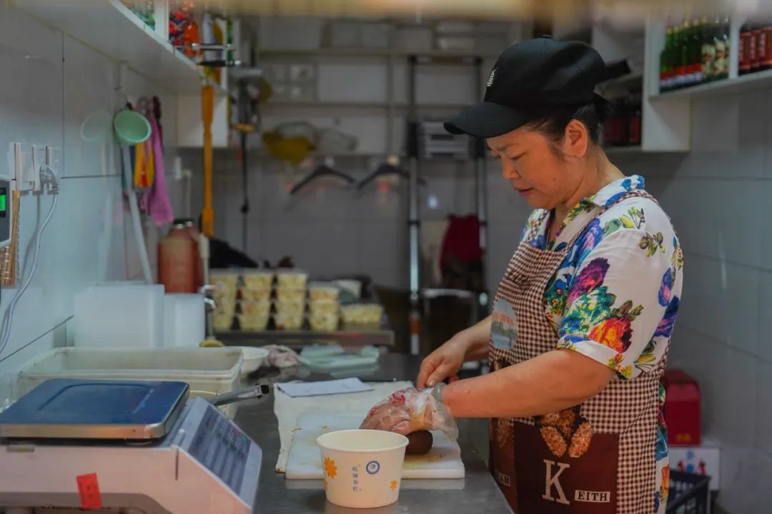 30年老店卤鸡,30年老字号温州八珍烤鸡