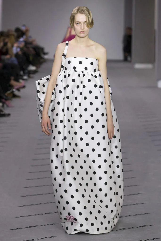 小个子迪士尼在逃公主穿搭,迪士尼公主式穿搭