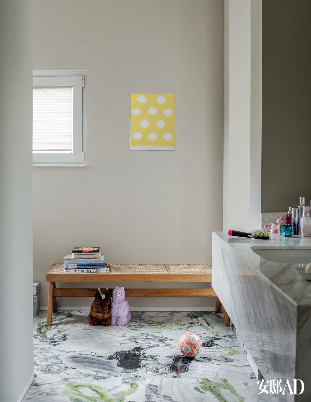 一个儿童游乐场直径为8米,一个儿童游乐场是圆形的