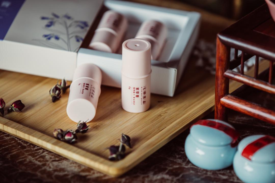 新升级↑像口红一样的紫草膏,远离痒痛,舒“肤”一夏