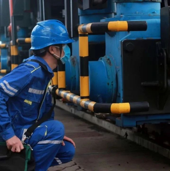 用心“抓”好每一斗煤！走近国投钦州港“全能操作能手”