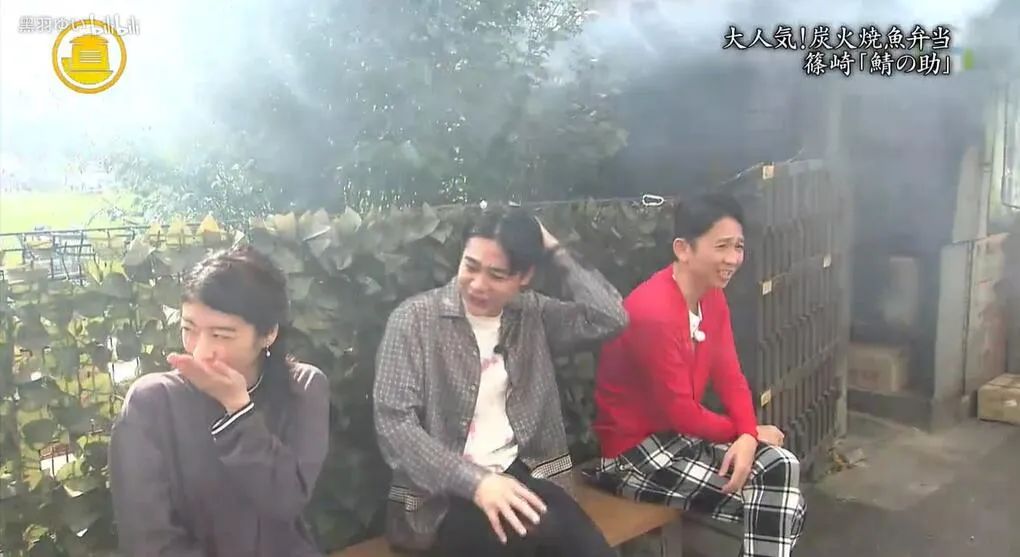 东京惊现“露天烧烤店”!烟大到日本人想报警,可这也太好吃了吧