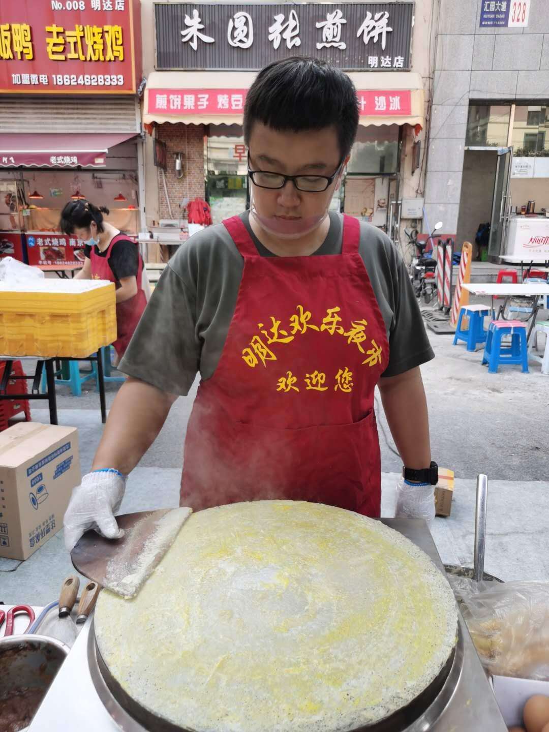 大学生创业摆摊煎饼,大学生杂粮煎饼创业