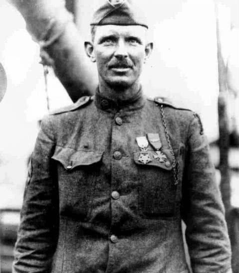 复仇者联盟原地解散,现在复仇者联盟是不是解散