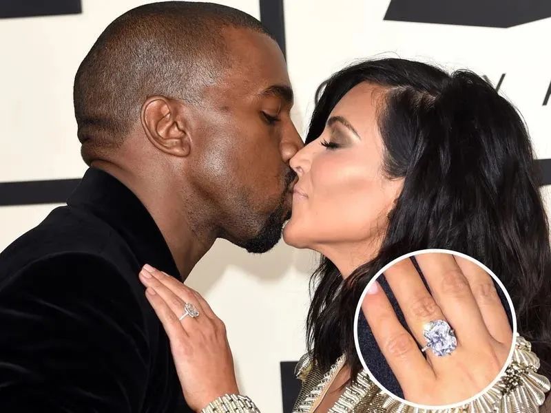 1.7亿买豪宅只为放球鞋?她说:老娘买鞋的快乐只有3秒