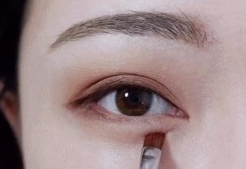 成熟系淡颜妆容御姐妆,清冷厌世风妆容