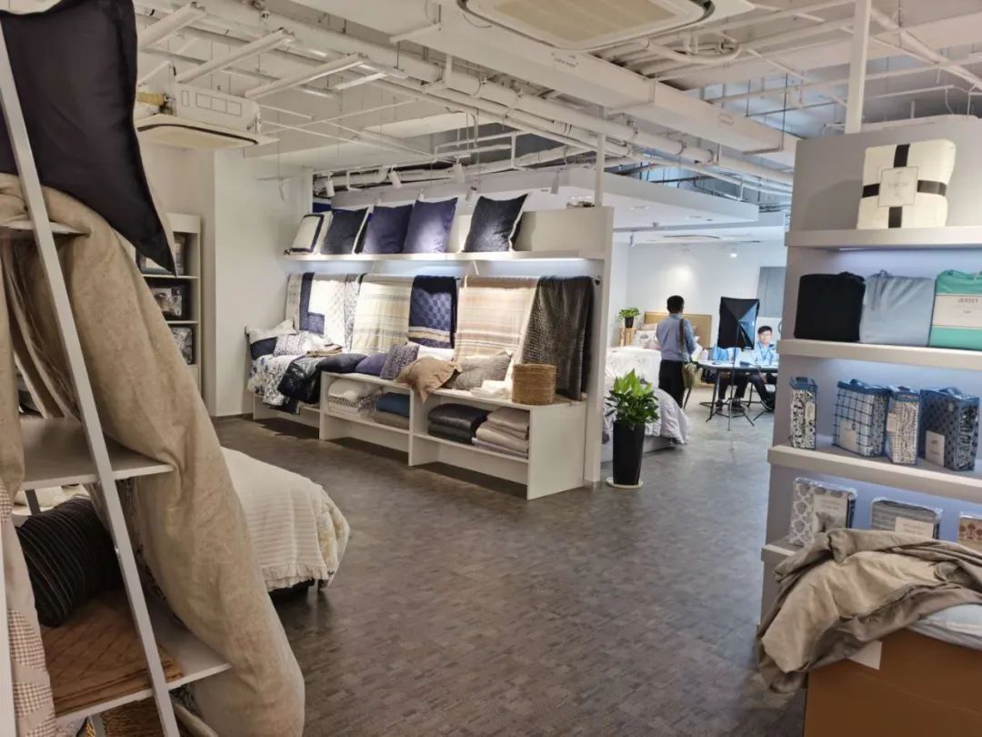 老朋友+新面孔，“云上”会程过半他们的接单成果咋样？