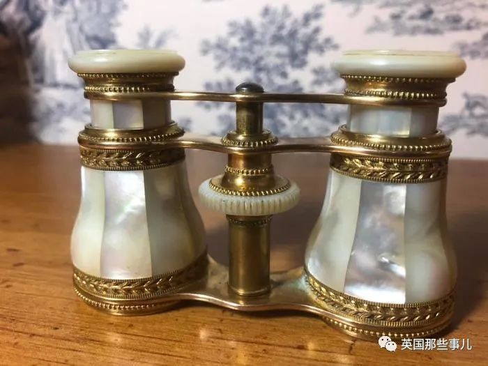 外国网友分享自己淘到的各种旧货,分享一些国外回流稀奇古怪老物件