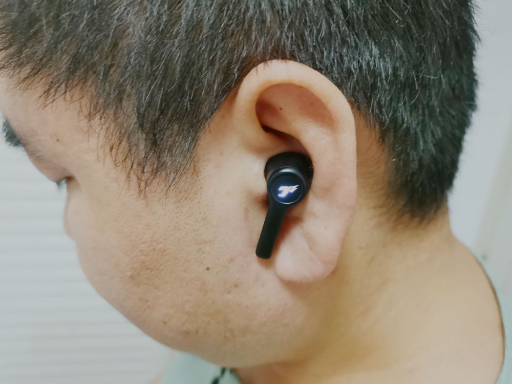 硕美科gx501蓝牙耳机打游戏,西伯利亚w2和硕美科gx501