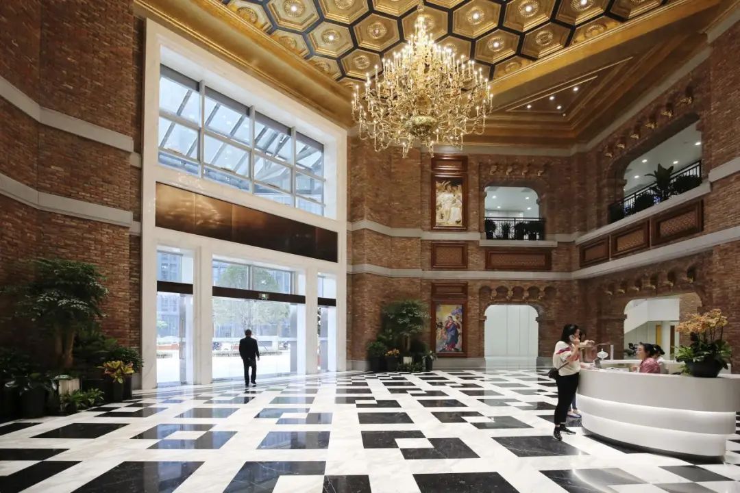 颠覆人心图片,打破女性刻板印象图片素材