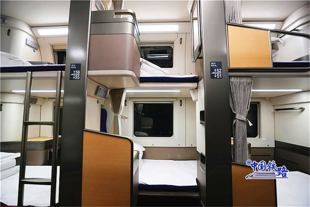 那些年我们坐过的双层列车 (那些年我们坐过的双层火车)