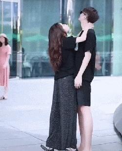 成都太古里街拍出现过哪些网红,成都太古里街拍今日最新潮牌