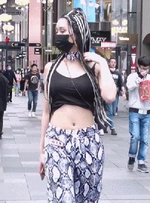 成都太古里街拍出现过哪些网红,成都太古里街拍今日最新潮牌