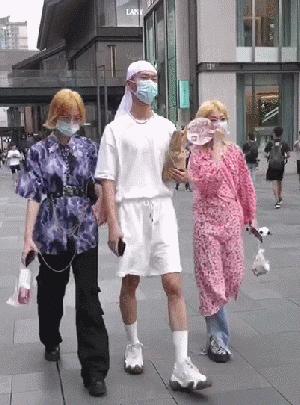 成都太古里街拍出现过哪些网红,成都太古里街拍今日最新潮牌