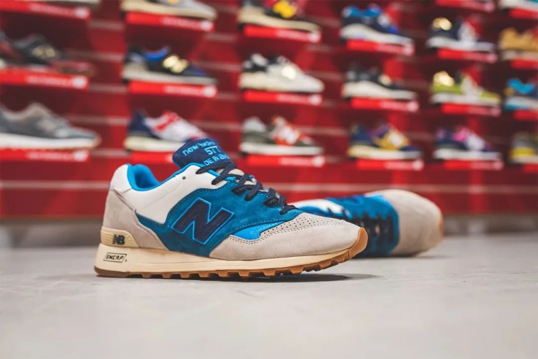 大家都是NewBalance，为啥英产这么“稳”？