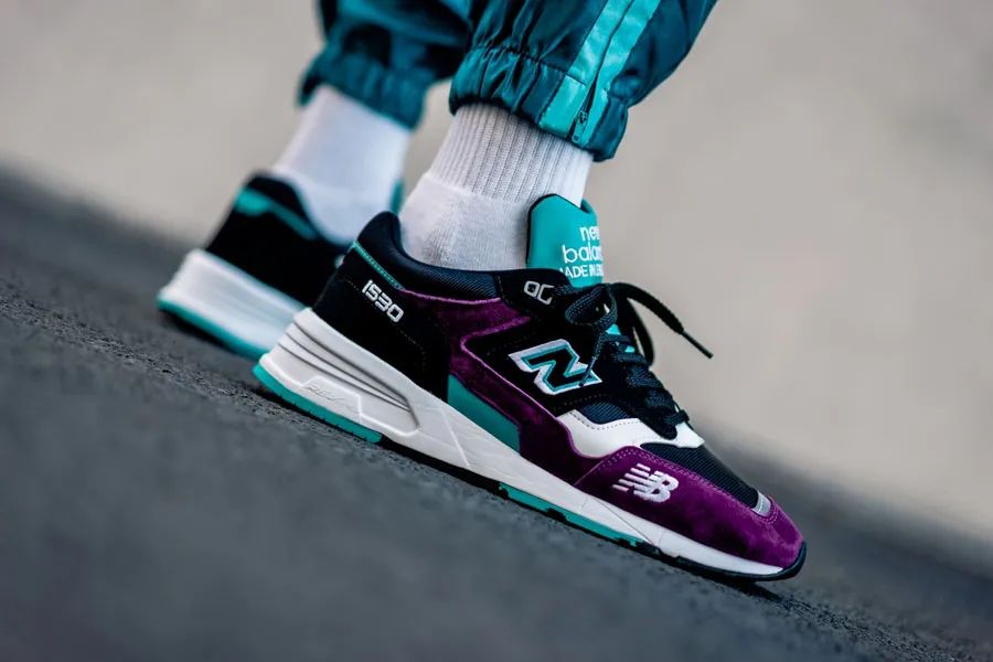 大家都是NewBalance，为啥英产这么“稳”？