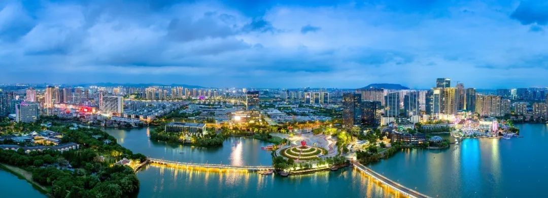 这场签约，“国际范儿”十足！