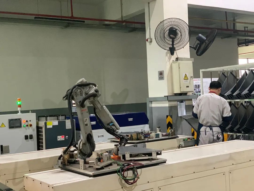 疫情下,杭州知名电器企业“德意”多管齐下化危为“机”,数款拳头产品今起在每满生活开售,在别处买不到这么优惠的价格